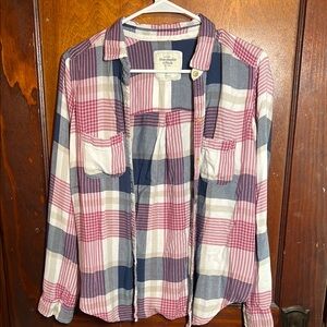 American Eagle Plaid Button-Up Shirt